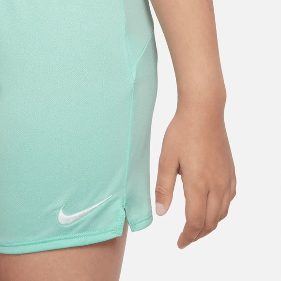 Nike Dri-Fit Trophy 6 Inch Girls’ Training Shorts Mint Green White Size  Large‎ - Picture 7 of 10
